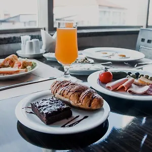 4* Hotel Iron